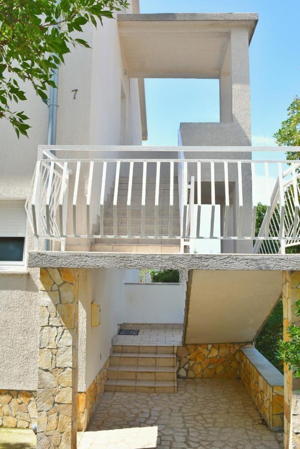 Apartments With A Parking Space Smrika, Kraljevica - 15709 Zewnętrze zdjęcie